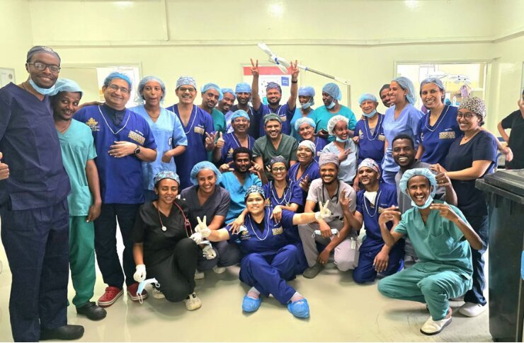 Dr. Vikram Lotwala and the full surgical team at Wings Hospital, Surat